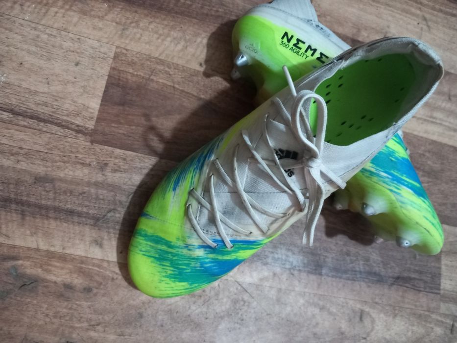 Adidas Nemeziz 19.1  43номер бутонки.   (Цената може да се договори)