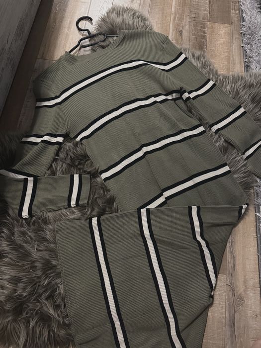 Дамска плетена рокля-L размер (става и за М/XL)