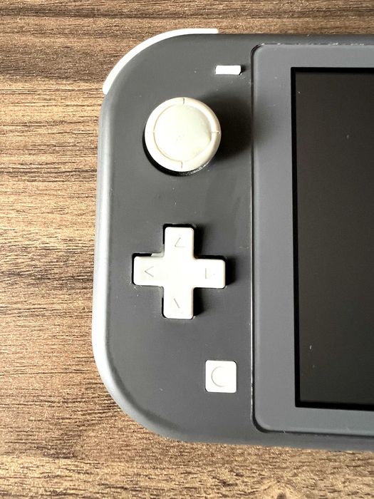 Nintendo switch lite grey + 128gb sd card