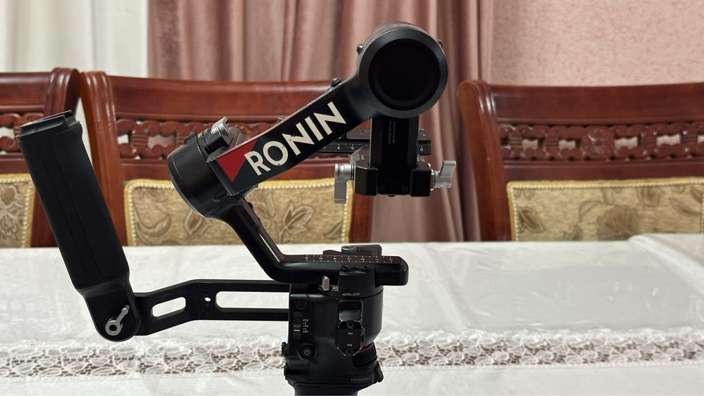 DJI Ronin RS4 Combo