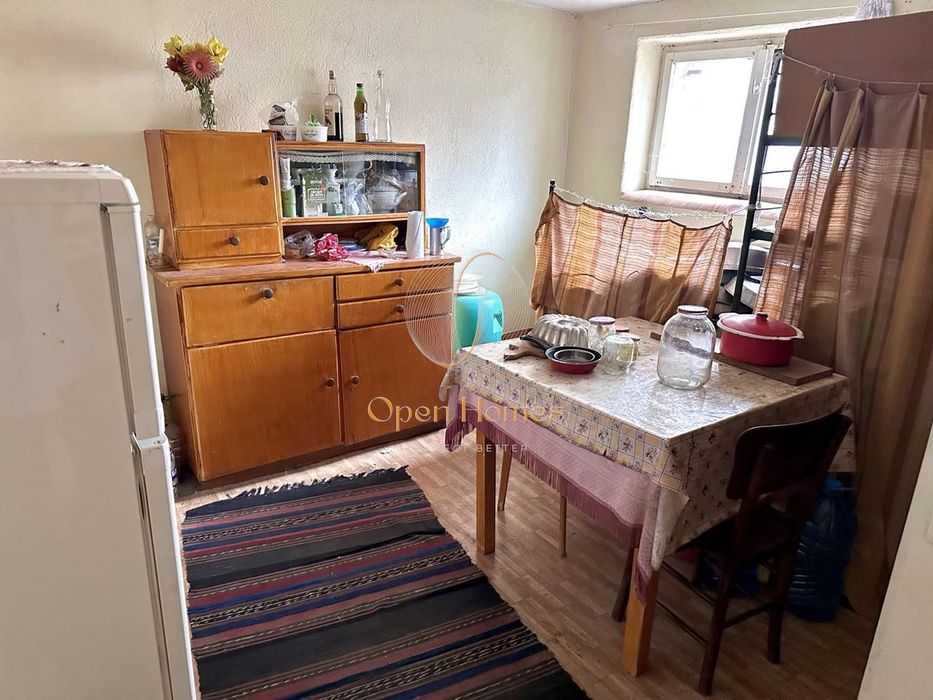 Къща в Пловдив, област-с.Кадиево площ 178 цена 96666