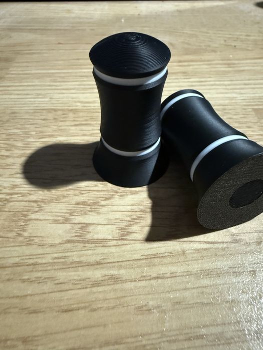 3D принтирани приспособления за мебелен монтаж