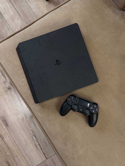 Sony Playstation 4 Slim