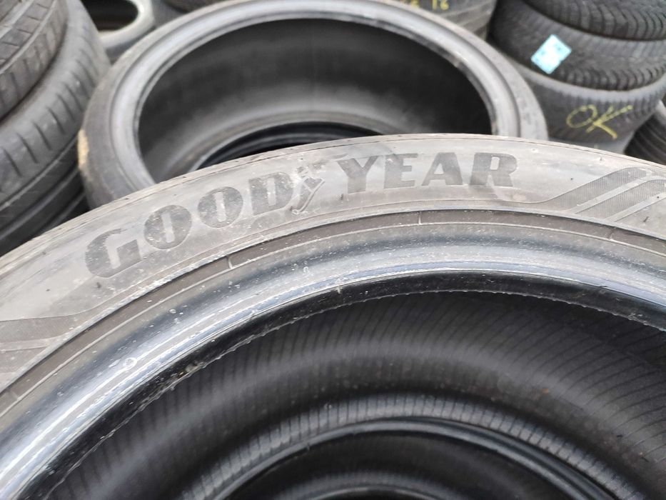 2бр Летни гуми 275 40 18 - Goodyear