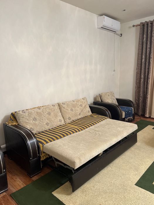 Продам Диван в хорошем состояние