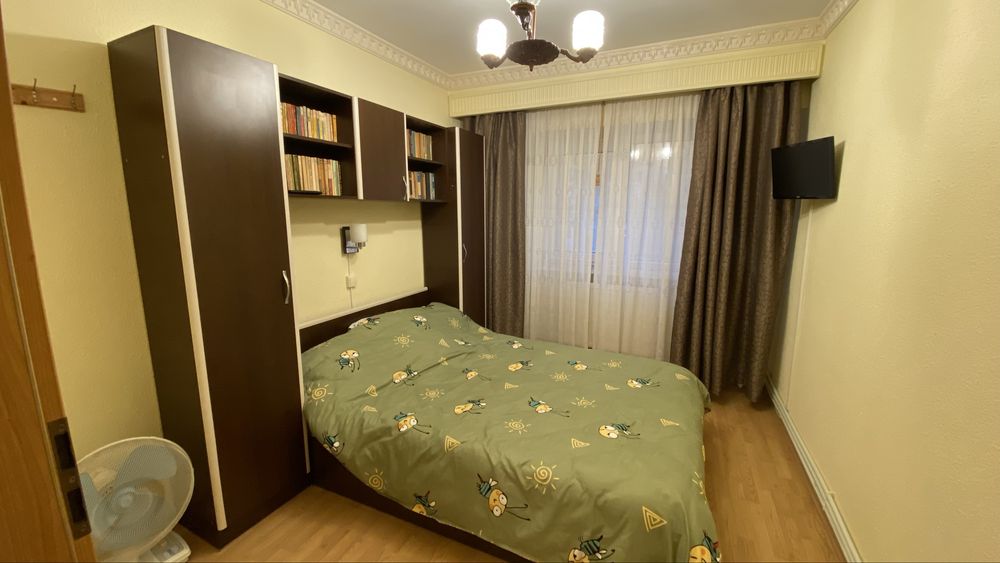 Inchiriez apartament 3 camere, Faleza Nord