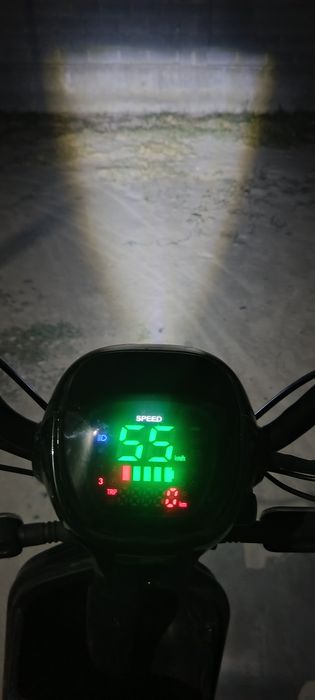 Skuter sotiladi avtomat korobka