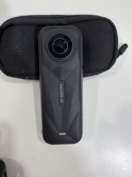 Insta360 X5 (8K 360 Action Cam) + Replacement Lens Kit и аксесоари