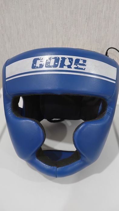 Продам перчатки шлем и боксерки б/у