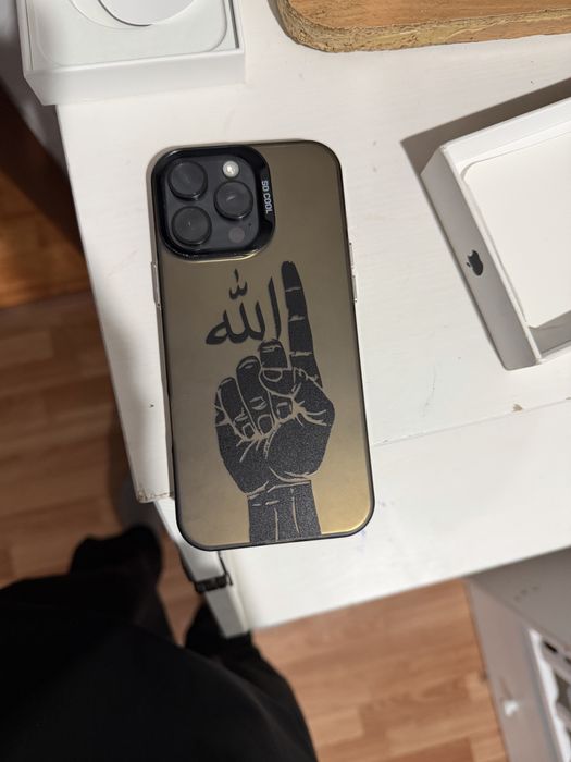 Продам iPhone 16 Pro Max