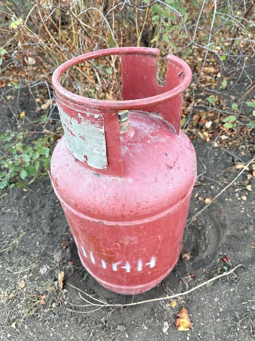 Продам газ балон 27 л