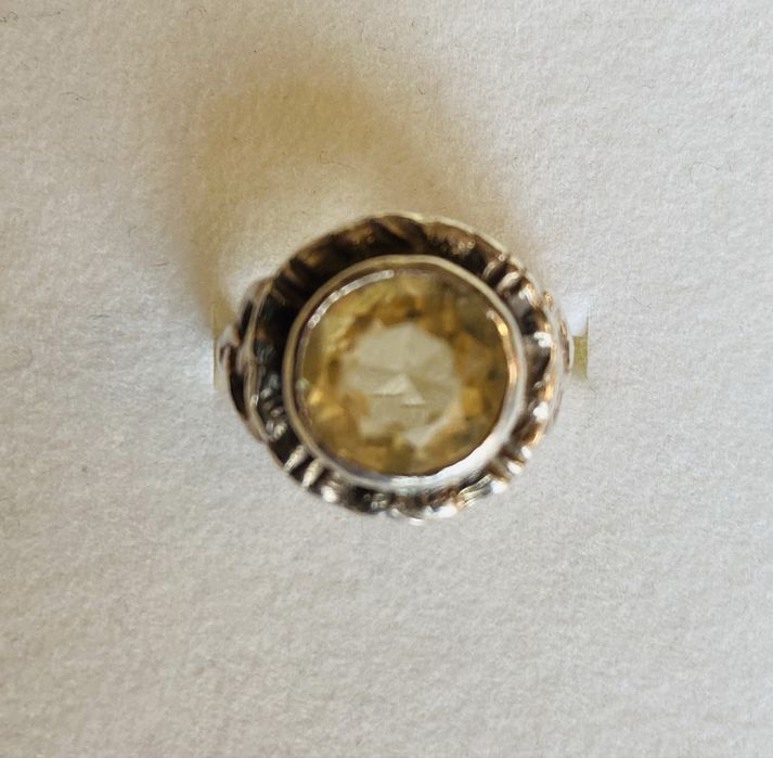 Inel din argint cu citrin in forma de floare