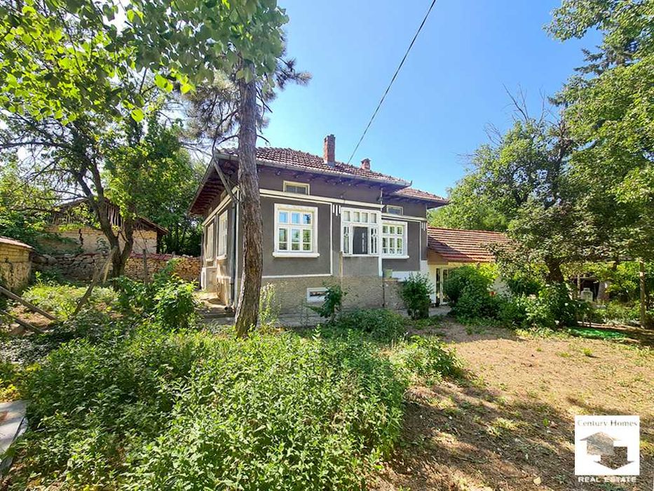 116231 Автентична, готова за живеене къща в с. Хотница