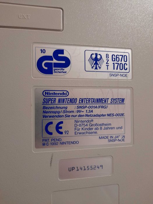 Super nintendo pal +4 картриджа в подарок