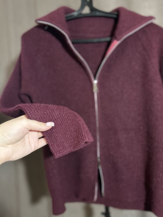 Свитер с двумя замками