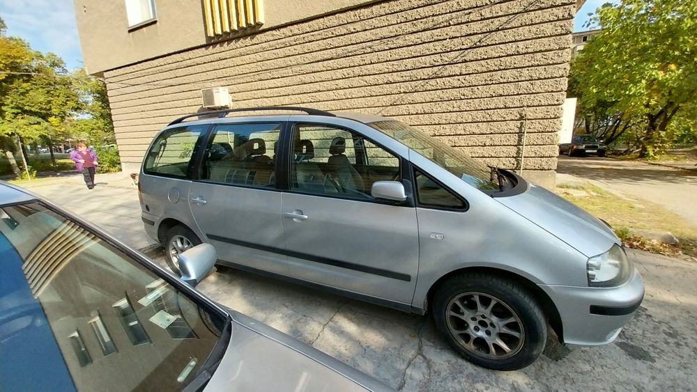 Мини ван Сеат Еламбра 2006 г. 116 к.с. газ - бензин