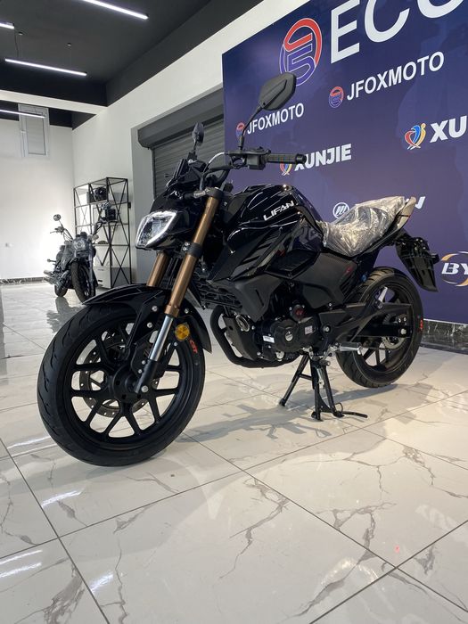 Мотоцикл Mototsikl Lifan LF200-10W KPS200 4V ABS