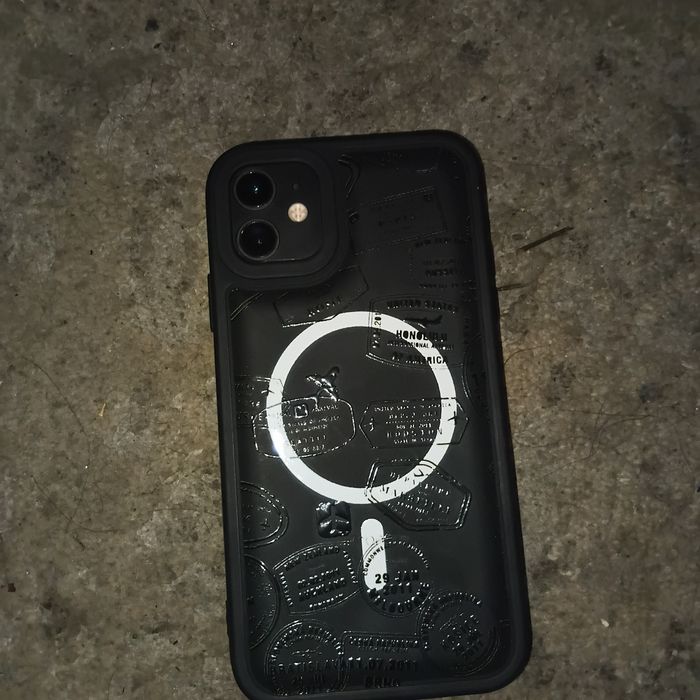 Айфон 11 сатылады