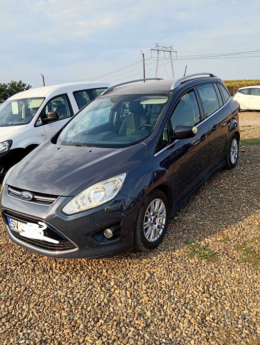 Autoturism cu 7 locuri ! FORD