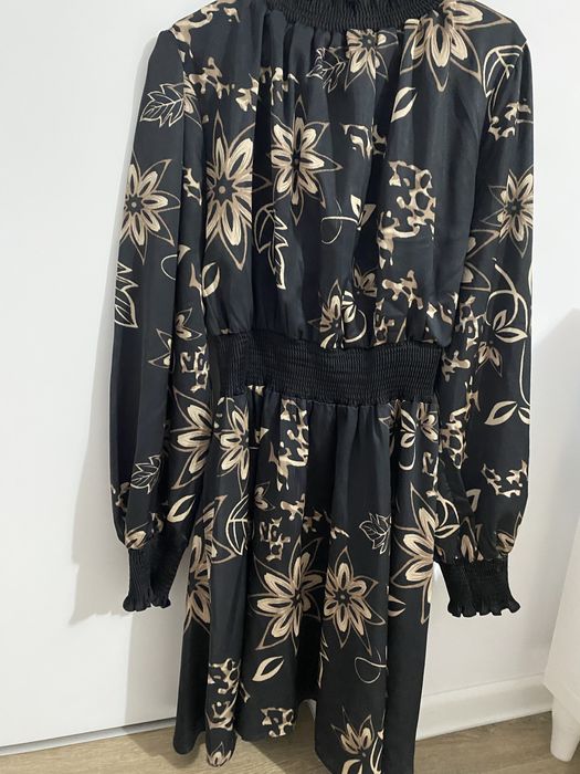 Rochie neagra cu imprimeu