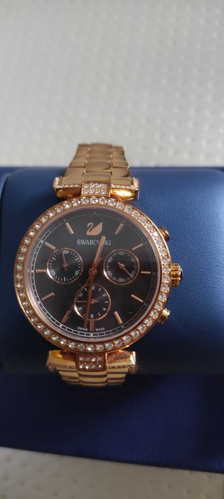 Женские наручные часы