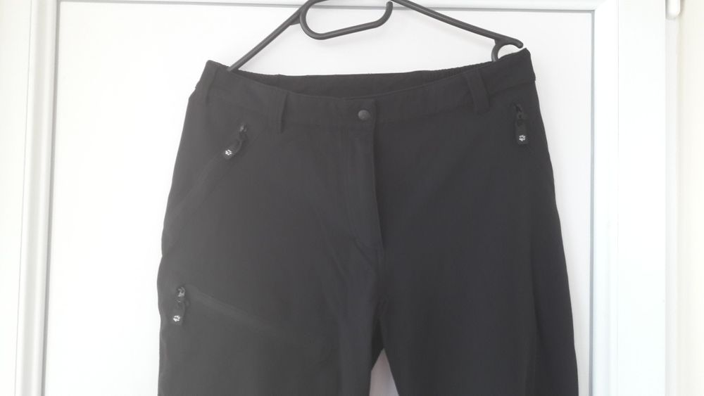 Pantaloni drumetii montane Jack Wolfskin