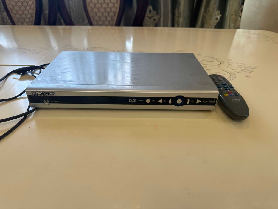 Спутниковый ресивер БУ