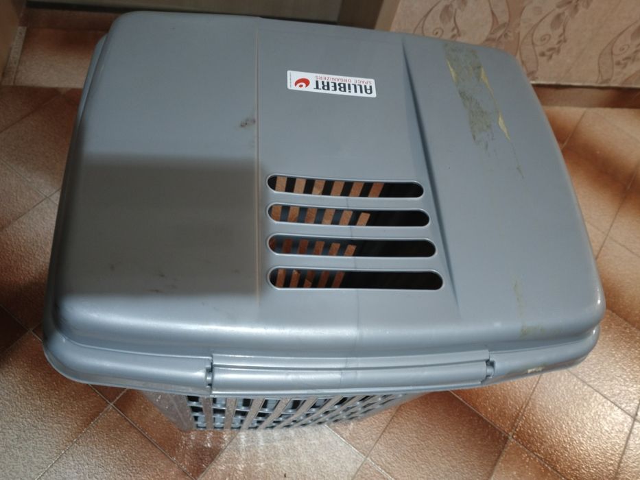 Кош за дрехи и аксесоари!