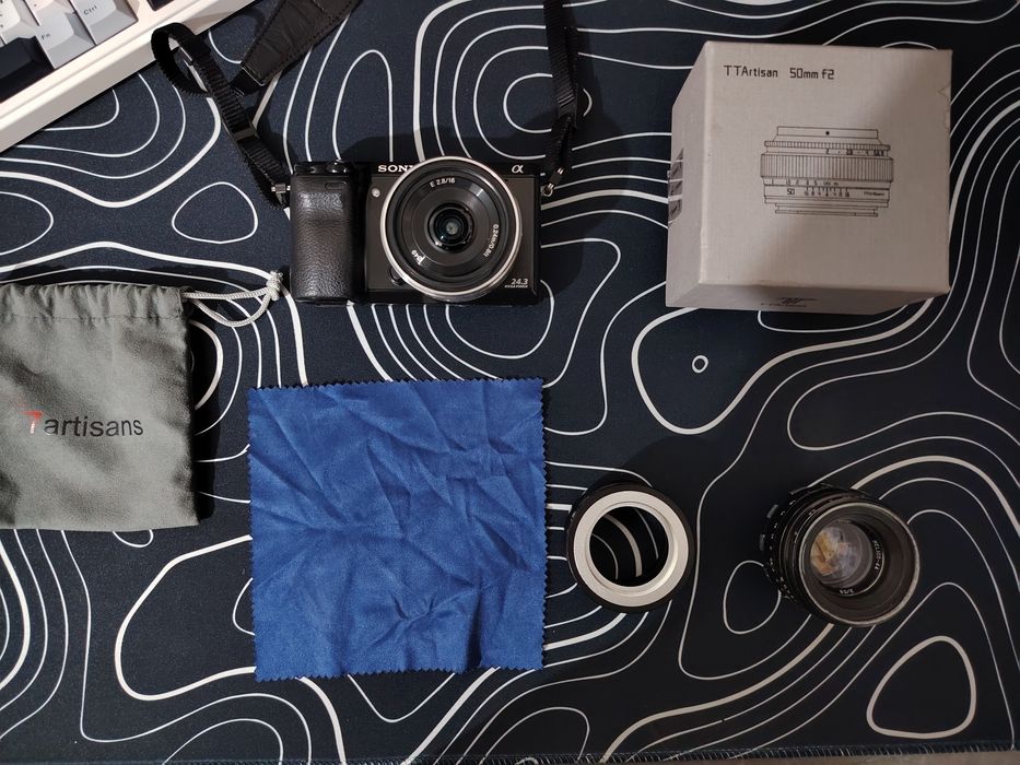 Sony NEX-7 + 3 объектива + 64gb