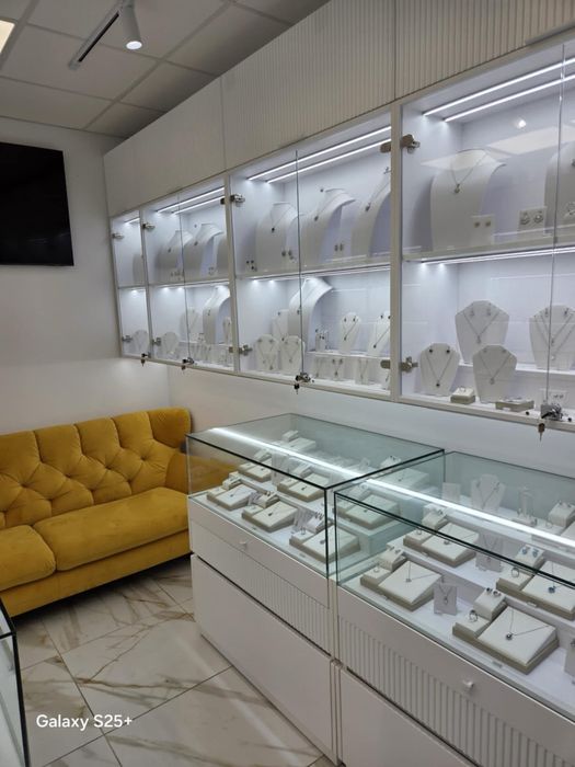 Оборудване магазин за бижута