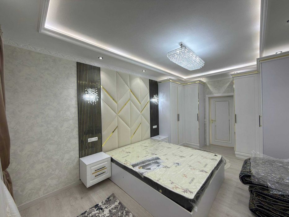 Срочно! Продаётся 4х комнатная ЛЮКС квартира на Бульваре!!!