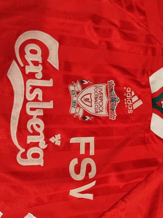 Футболна фланелка liverpool от 90-те