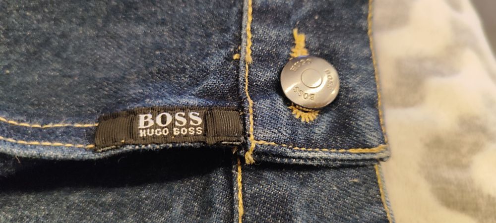 Джинсовая куртка Hugo Boss