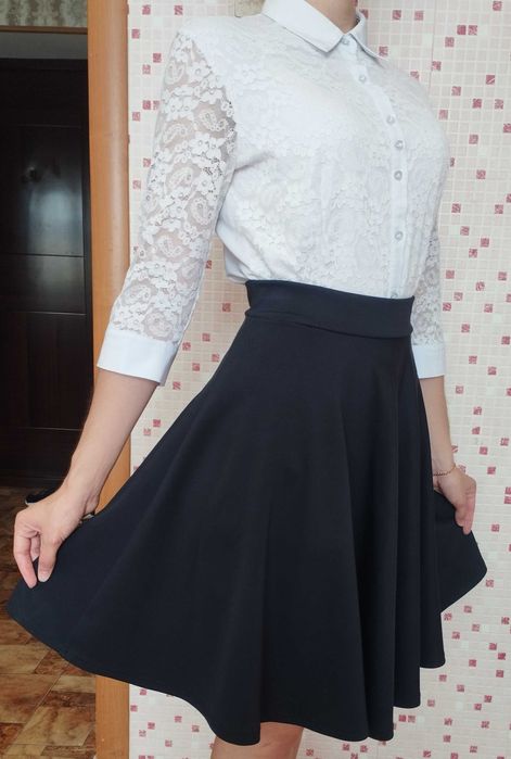 Продам школьную форму на девочку