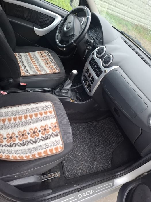 Dacia Logan MCV 1.6 8v  modelul cu AC