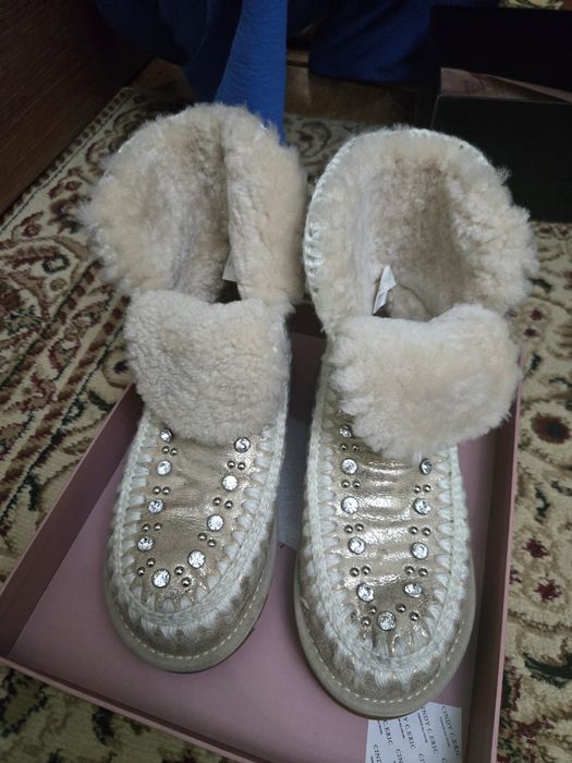 Продаю угги от бренда Саша Фабиани