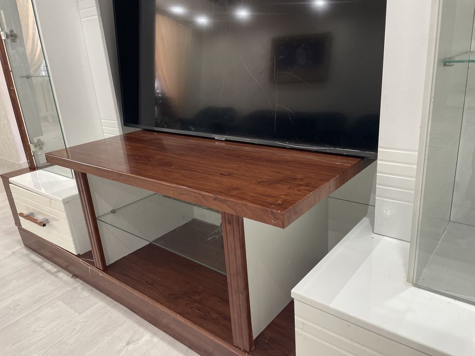 Стенка с тумбой под телевизор