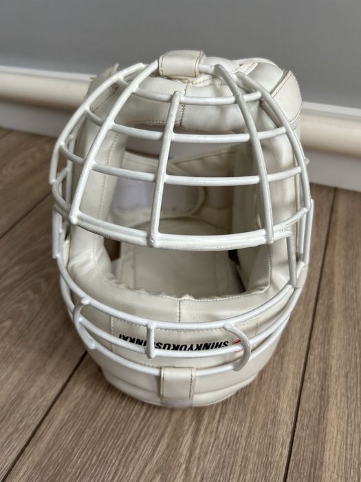 Шлем для каратэ единоборства