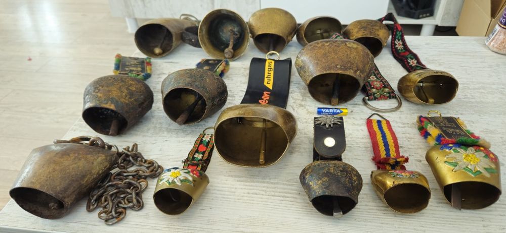 Vand clopote+talangi de colectie,traditionale,de calitate.Vezi 8 poze