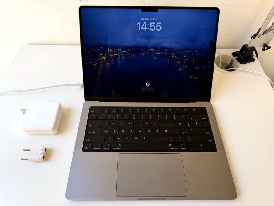 MacBook Pro 14" M1 chip, 16GB, 500GB SSD,  Като нов  [безплатна доставка]