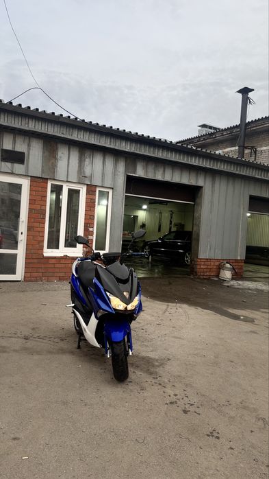 Скутер force 150куб