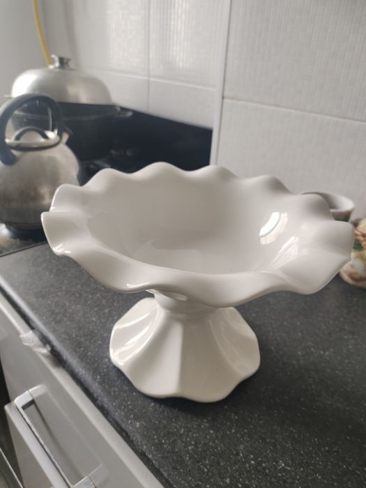 Вазы,,  белые, 3500