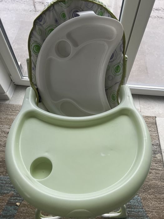 Scaun de luat masa bebe