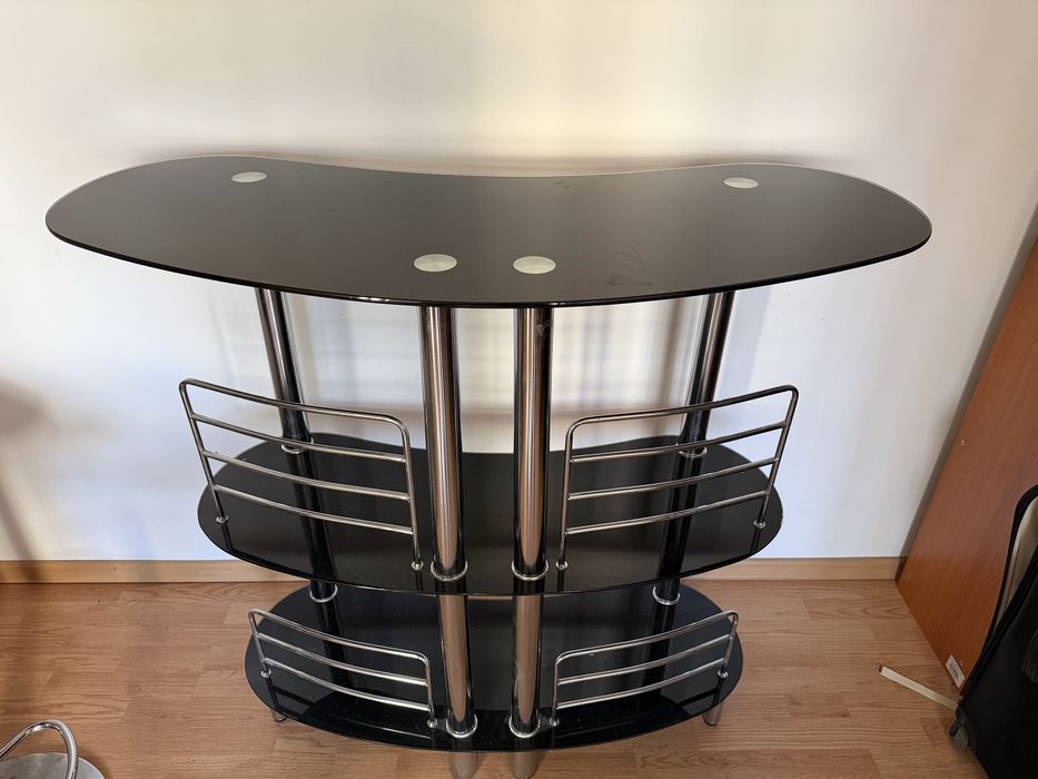 Masa “bar”cu scaune