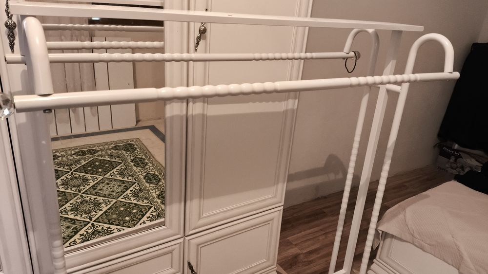 Мебель полка, вешалка напольная