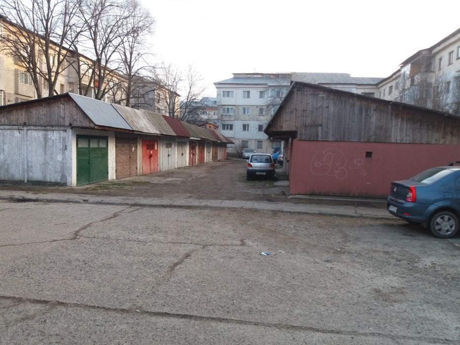 Inchiriez Garaje sau Teren in Focsani