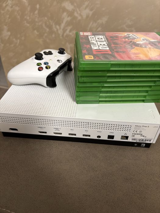 Xbox One S 1 TB /controler/9 jocuri