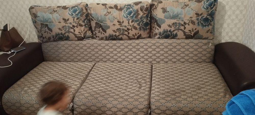 Продам диван б/у