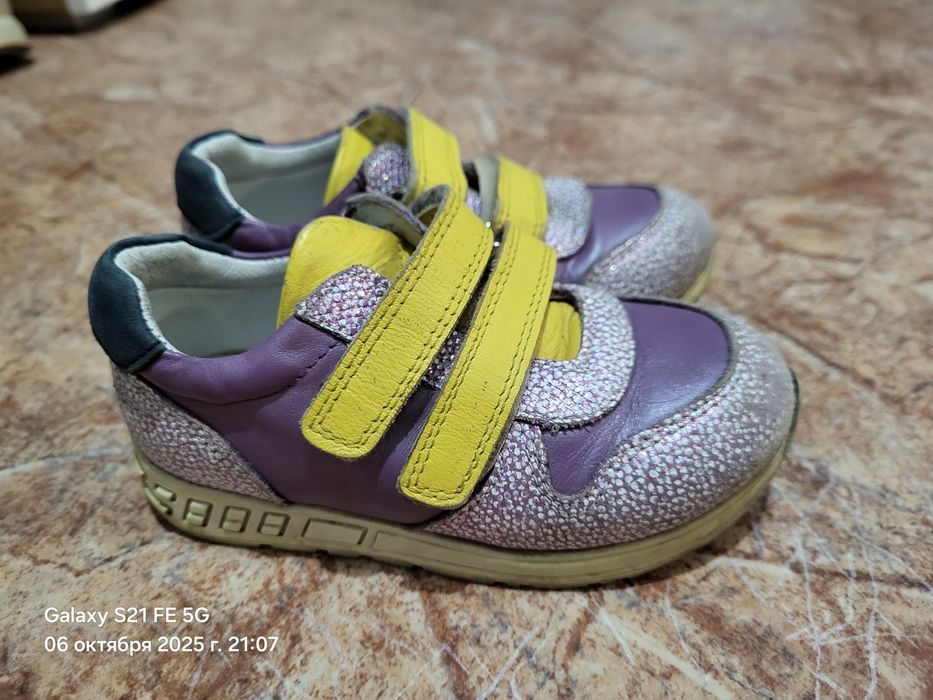 Детская обувь разного размера