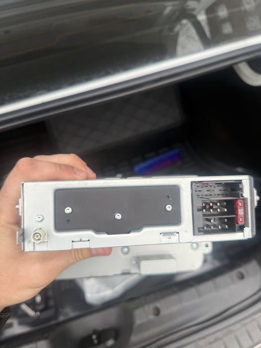 Магнитола Volkswagen Polo.